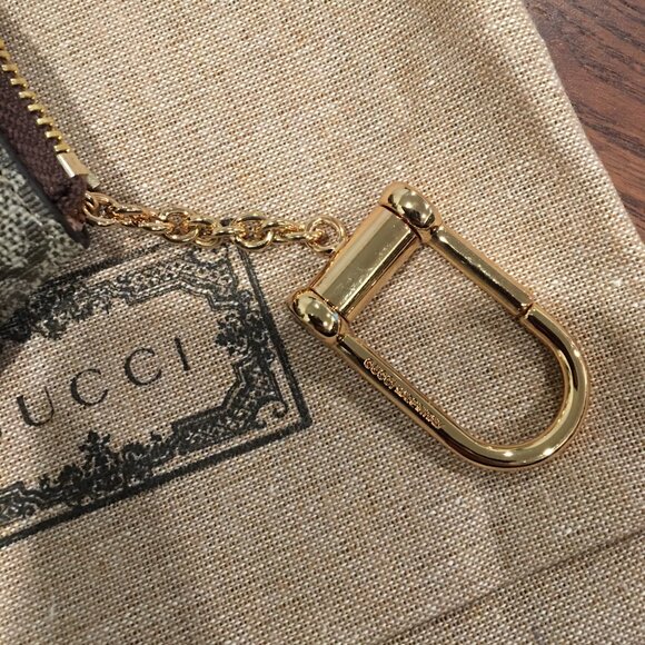 Ophidia Key Case - Picture 4 of 7